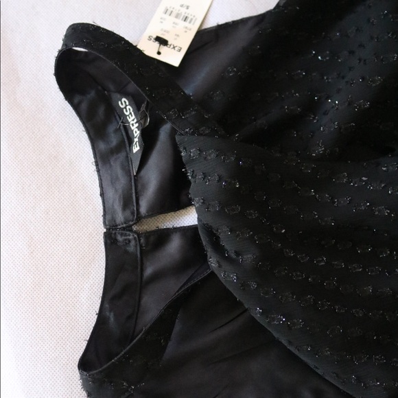 π₯Black halter dressπ - Picture 3 of 7